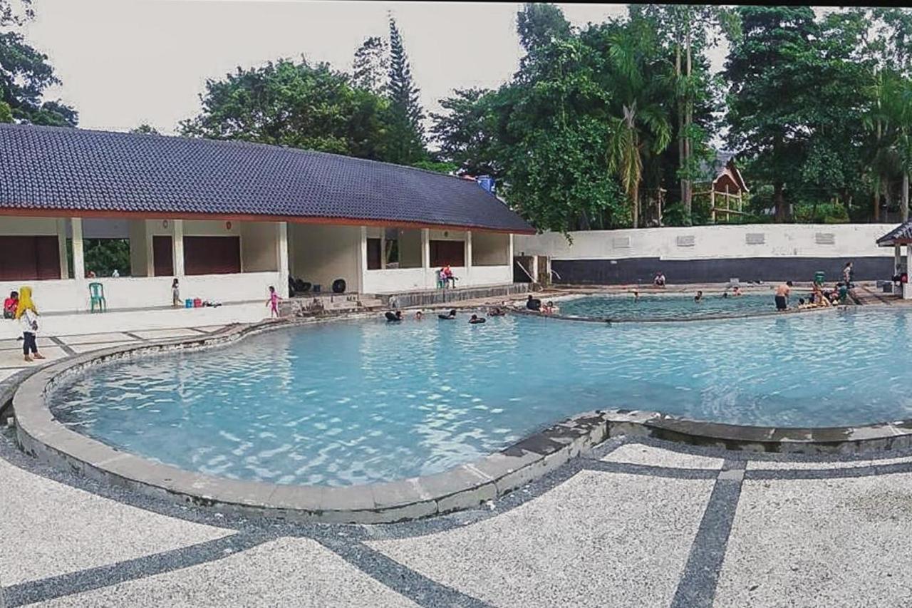 Wisma Belerang Kalianda Mitra Reddoorz Exterior photo